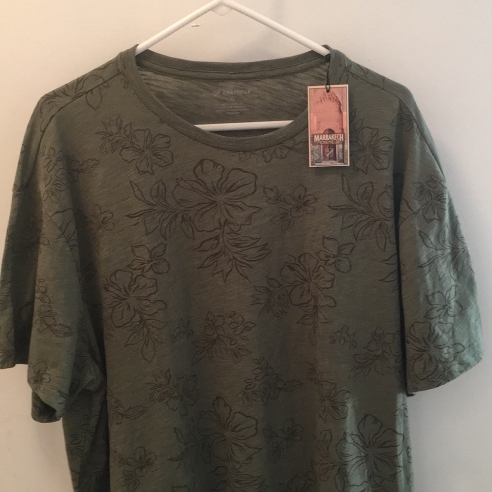 Brand new shirt sleeve shirt